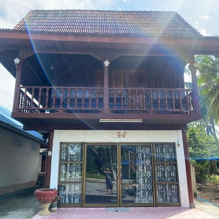 Reindeer House Wat Chedi 4 People Hotel Sichon Exterior foto